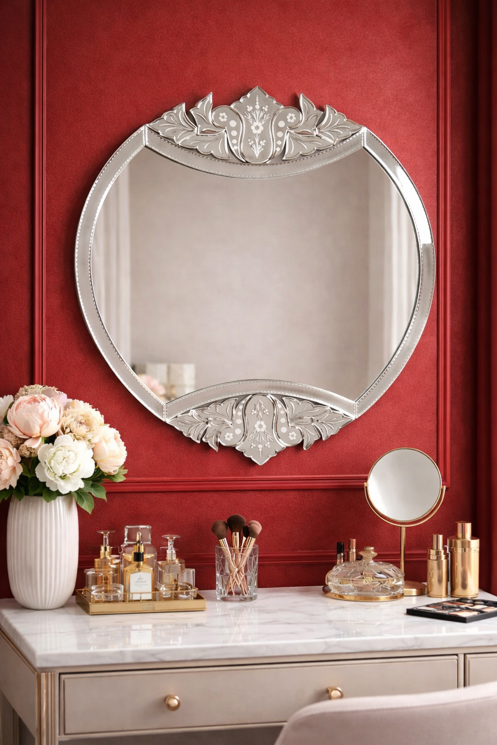 Handmade Silver Glass Unique Venetian Mirror With Engraved Design thumbnail